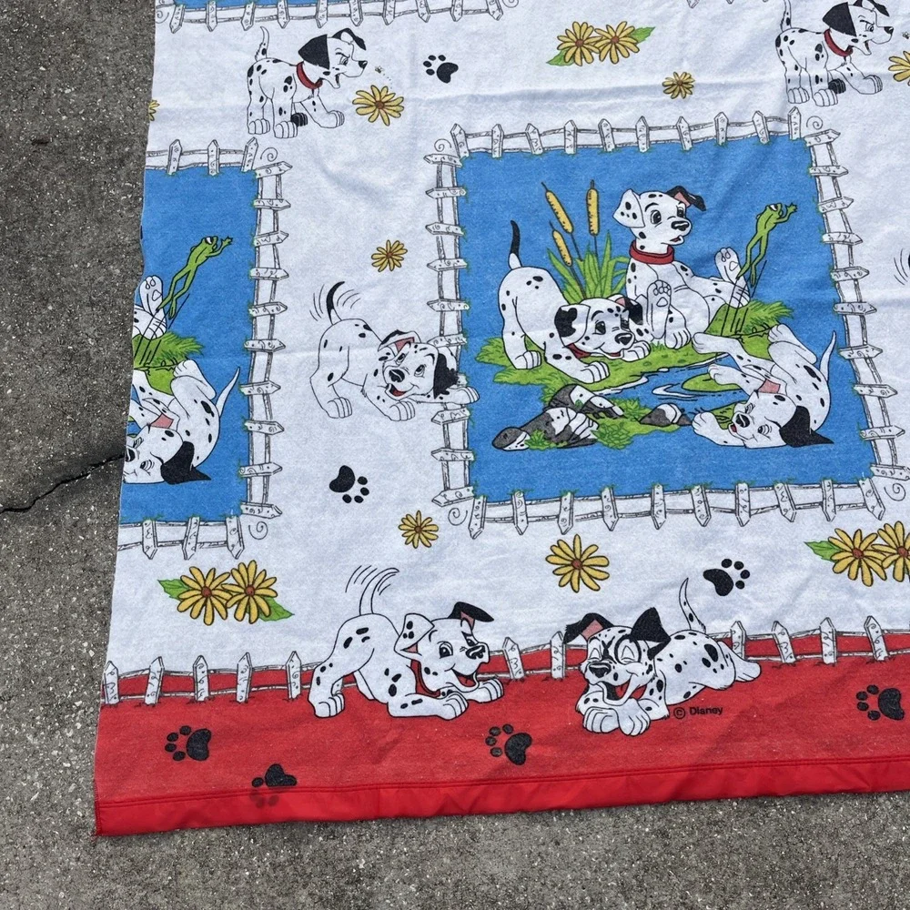 Vintage Disney 101 Dalmations Blanket Acrylic Satin Trim 84